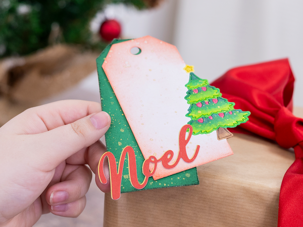 Crafters Companion Metal Die - Christmas Tags