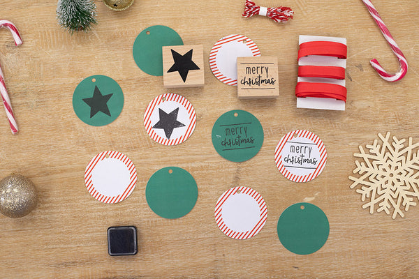 Violet Studios Make Christmas Kit - Tag Making Kit - Merry Christmas