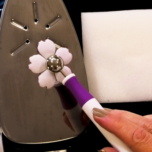 Watch Along Wednesday - flower forming with Bev Rochester