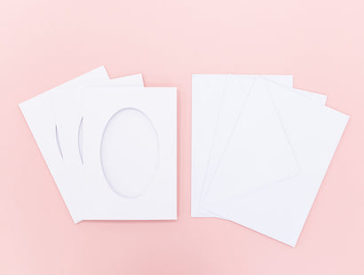 Crafter's Companion - C5 White Trifold Oval Aperture Cards & Envelopes 10pk