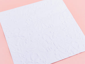 Sara Signature A Christmas Dream 5.5"x5.5" 3D Embossing Folder - Festive Foliage