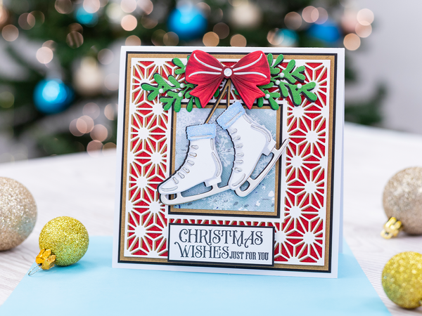 Crafters Companion Metal Die Christmas Embellishment - Mistletoe