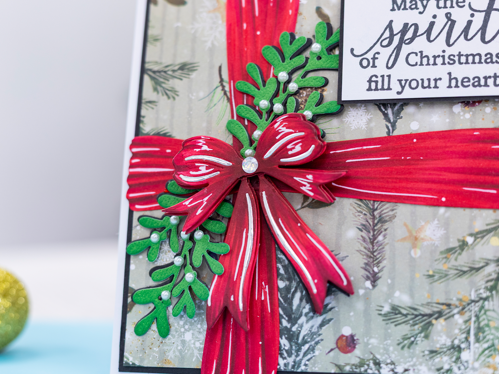 Crafters Companion Metal Die Christmas Embellishment - Mistletoe