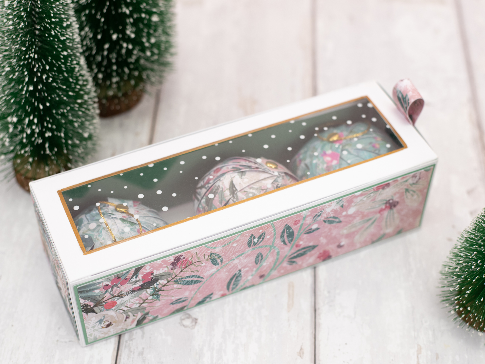 My Special Christmas Papers Box - 12” x 12”
