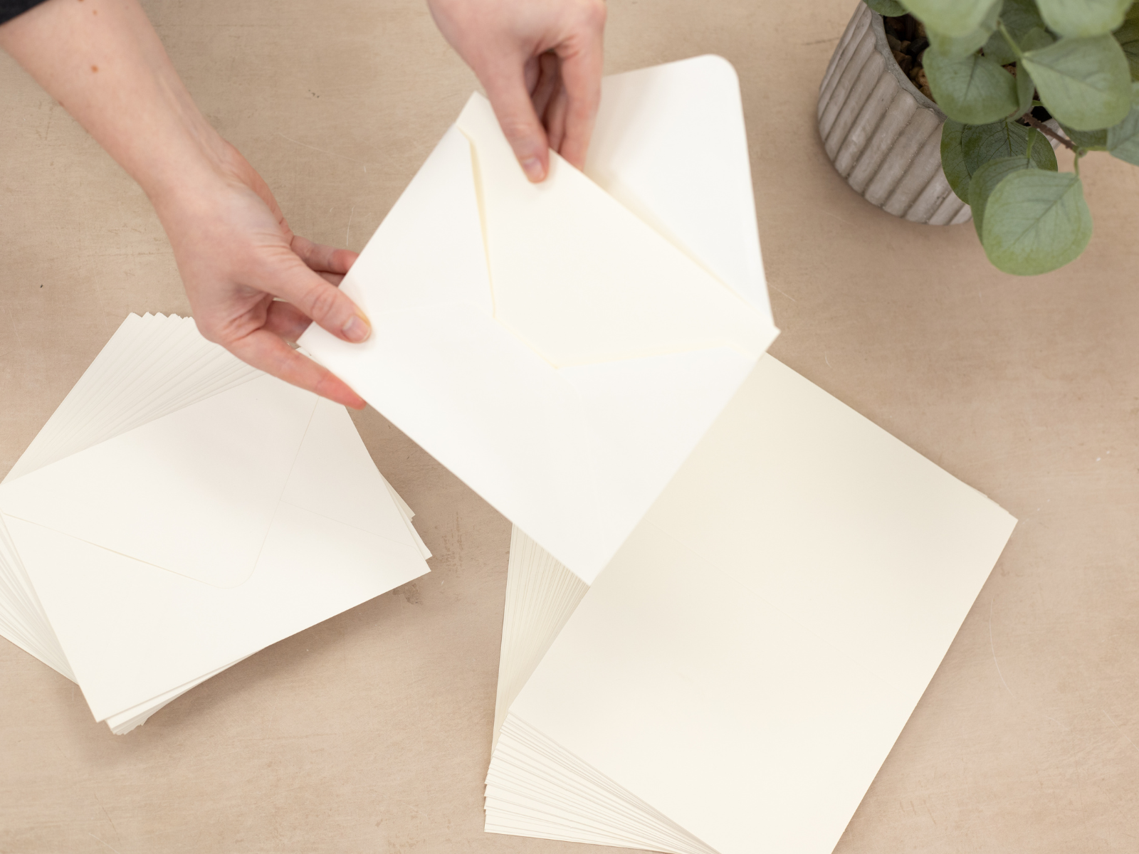 Crafter's Companion 5 "x 7" Ivory Card & Envelopes - 100 Pack