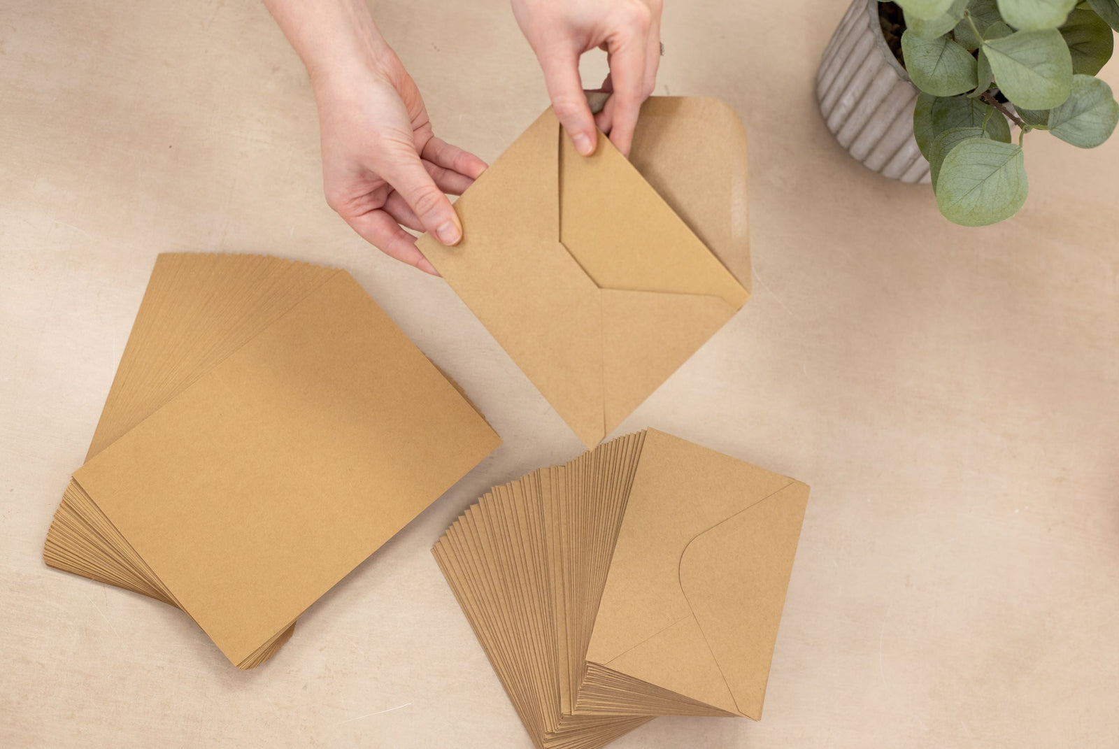 Crafter's Companion 5"x 7" Kraft Card & Envelopes - 100 Piece