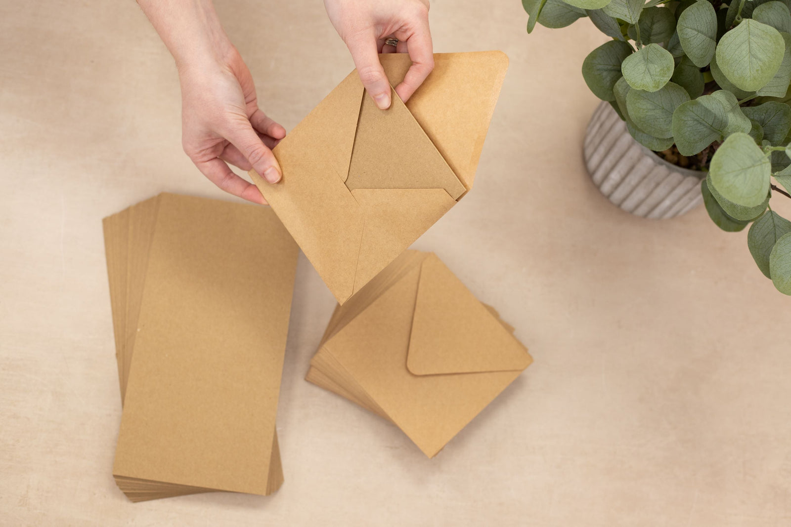 Crafter's Companion - 6"x 6" Kraft  Card & Envelopes 50pk